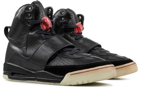 how to tell if nike air yeezy 1 are fake|nike air yeezy 1 'grammy.